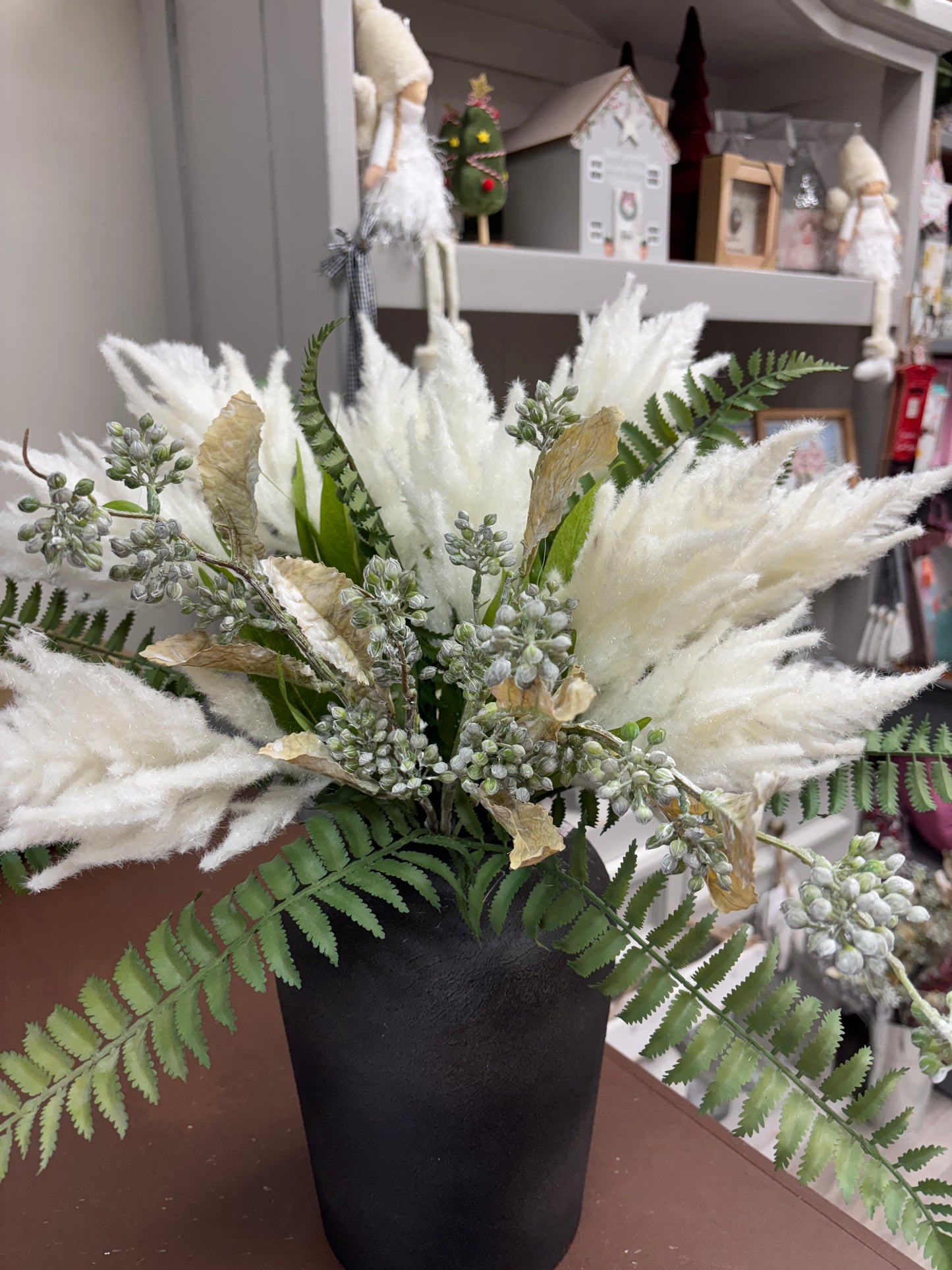 Christmas arrangement Free P&P