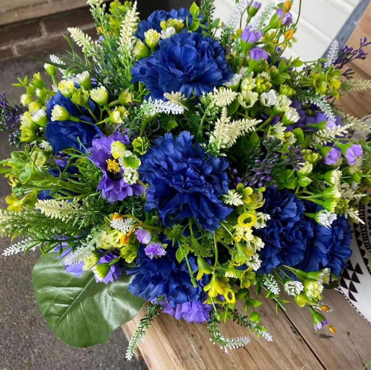 Grave tributes FREE P&P