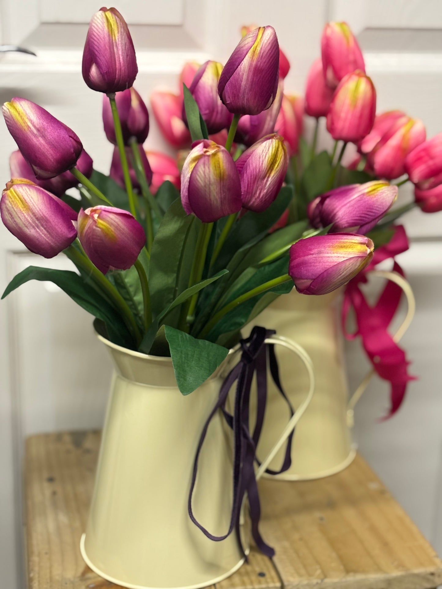 Tulip jug FREE P&P