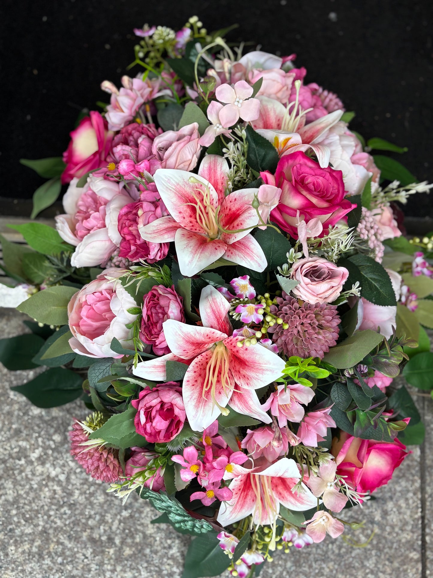 Pink Lily Grave Tribute Free P&P