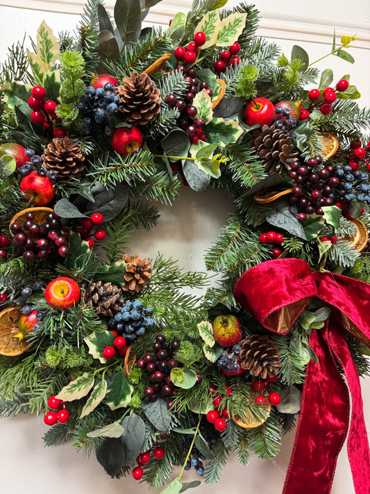 Traditional Wreath Free P&P