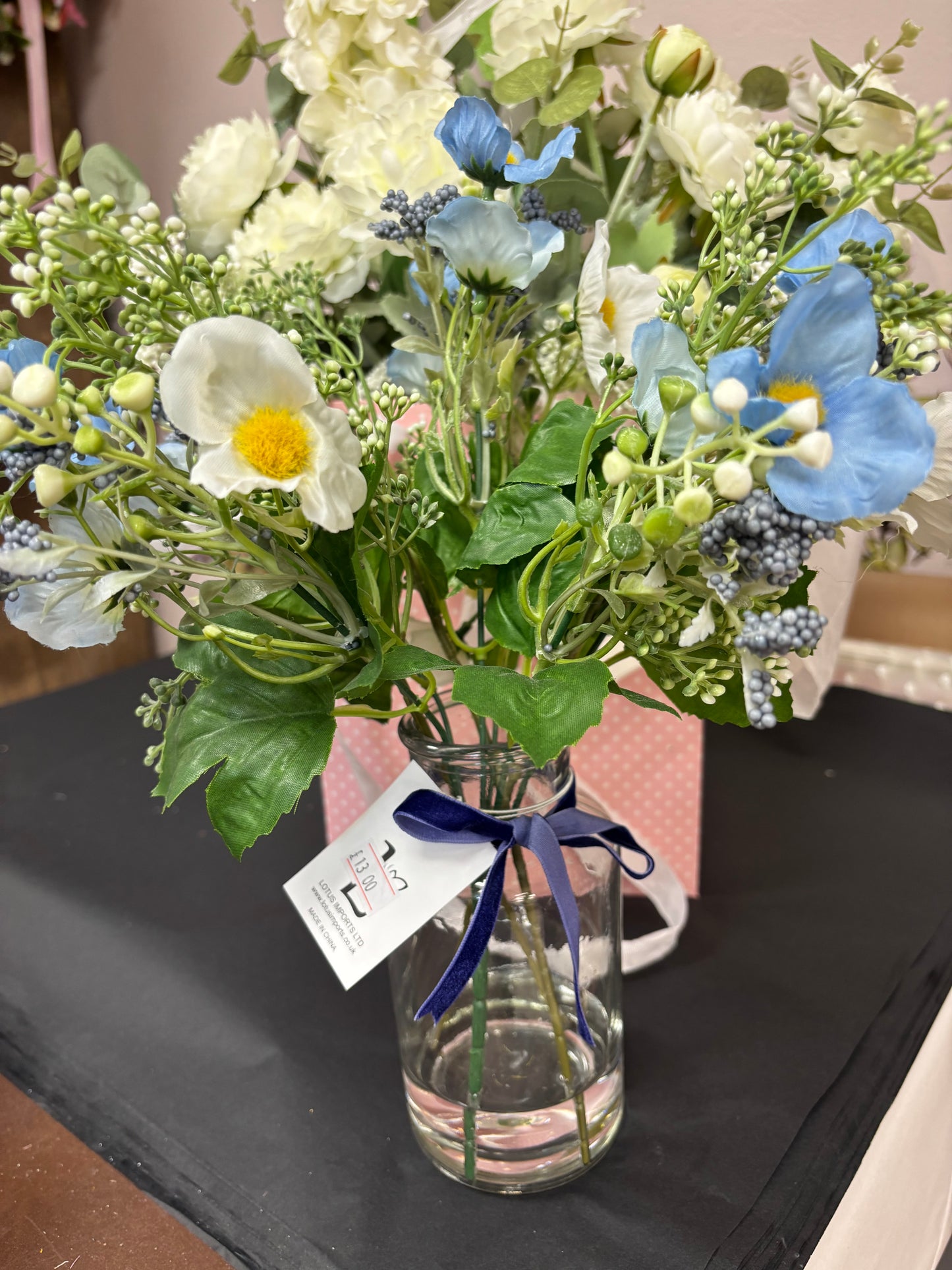Blossom vase Free P&P