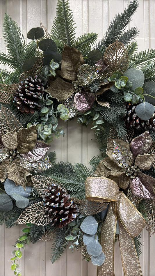 Gold Poinsettia **SPECIAL *** Free P&P