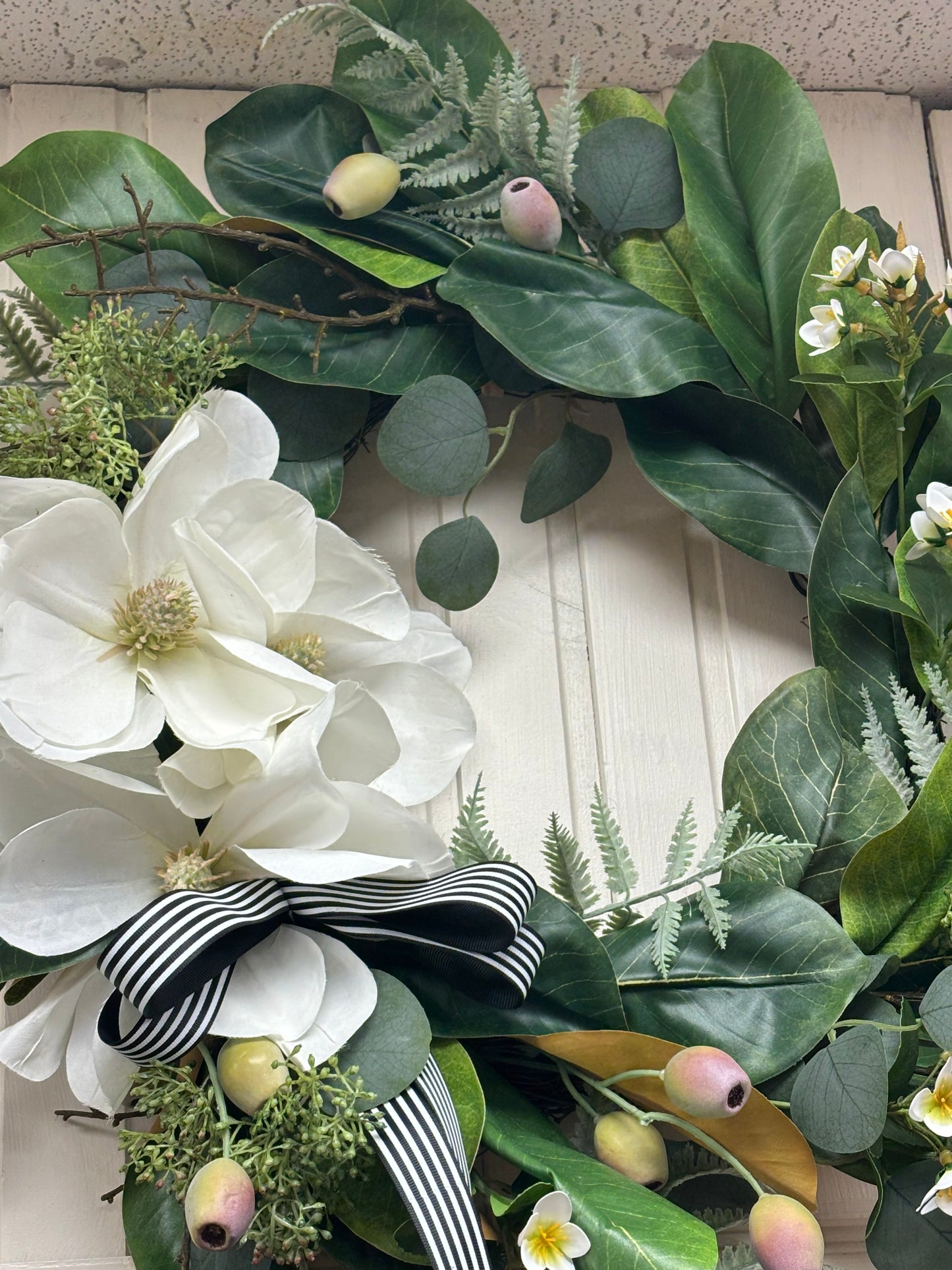 Classic Magnolia & Fern Faux Floral Wreath Immediate despatch Free P&P