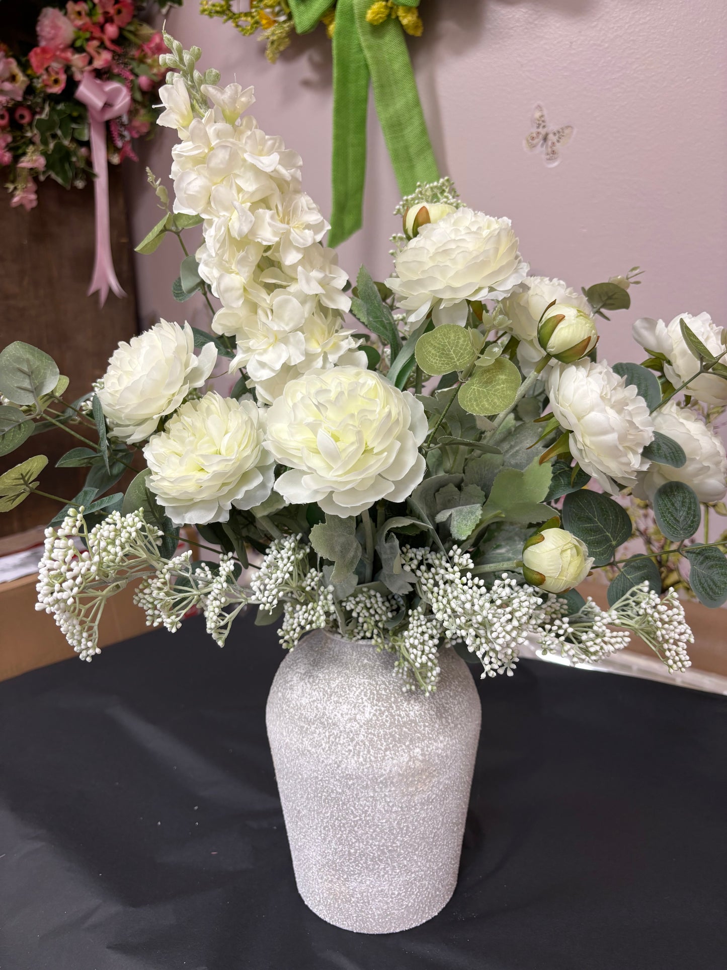 Classic filled Vase free P&P