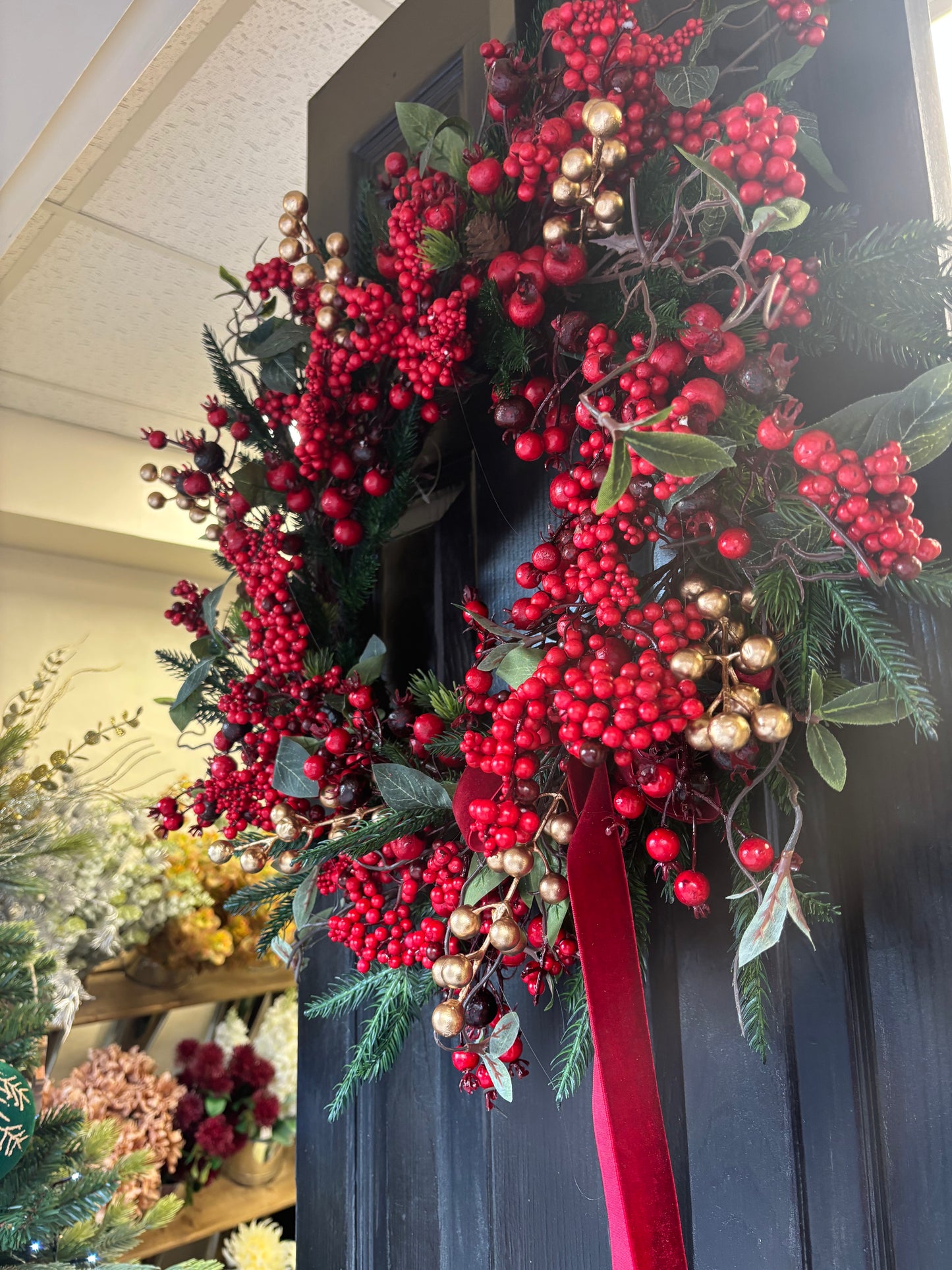 Christmas Berry Gold Free P&P Immediate Delivery