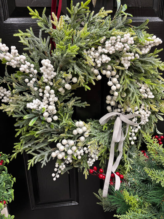 White berry foilage **SPECIAL** FREE P&P immediate delivery